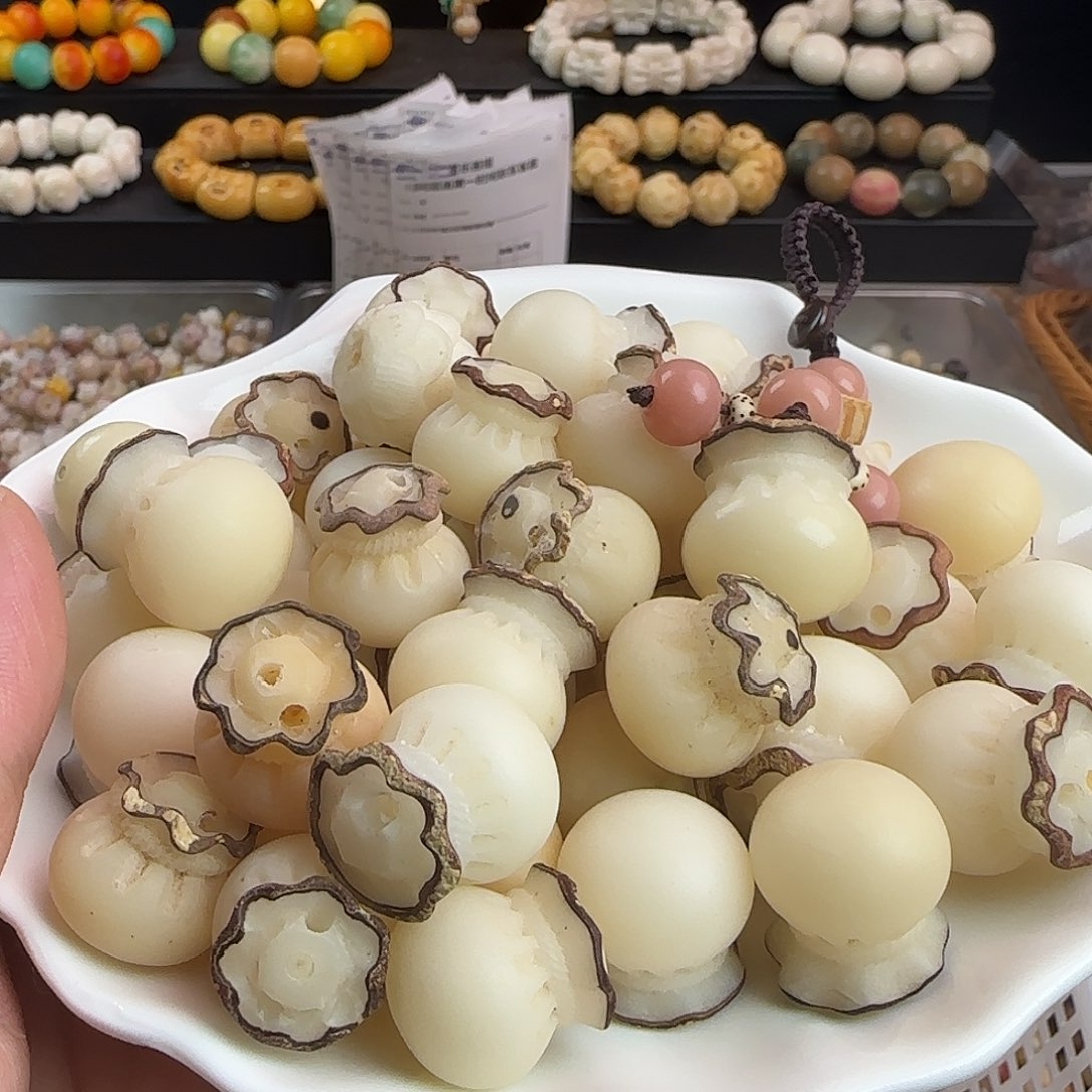 手串菩提根/象牙果瑕疵卡20大钱袋10颗
