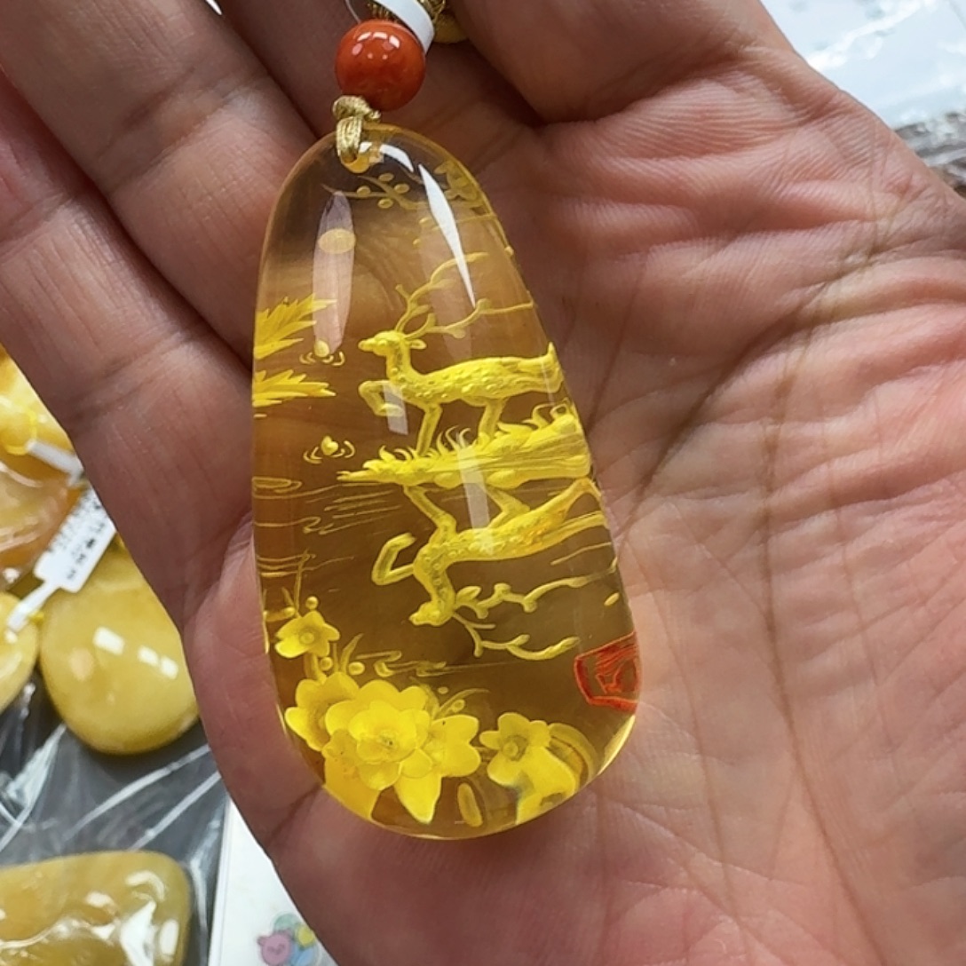 琥珀未镶嵌珠宝奇石186