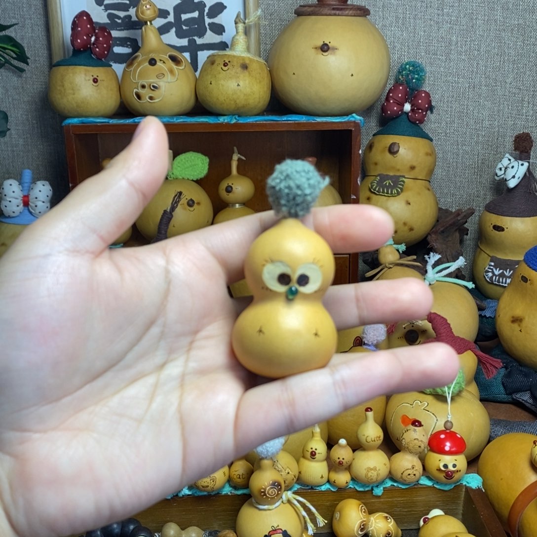 绿鼻子小葫芦手捻摆件
