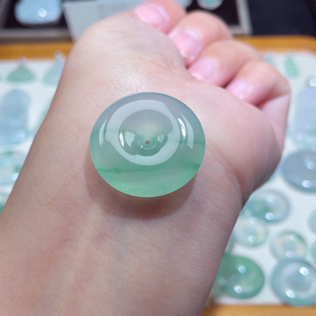 颈饰未镶嵌翡翠扣子