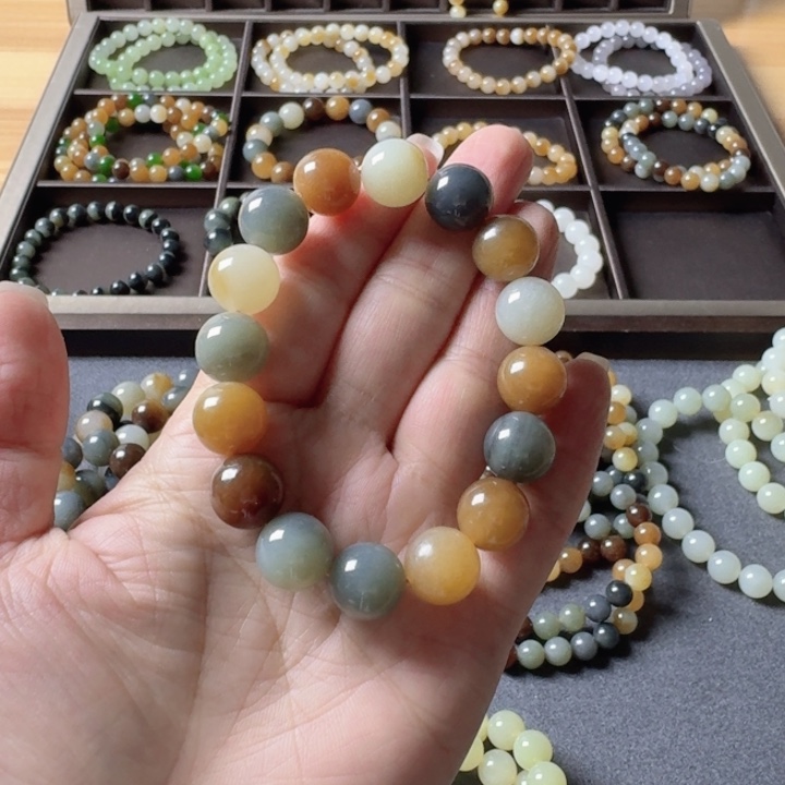 和田玉（糖玉）未镶嵌手链