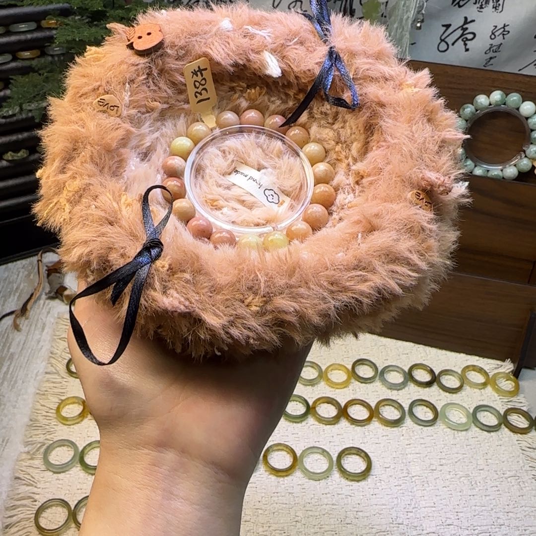 溪***雾蛇纹石玉合金颈饰