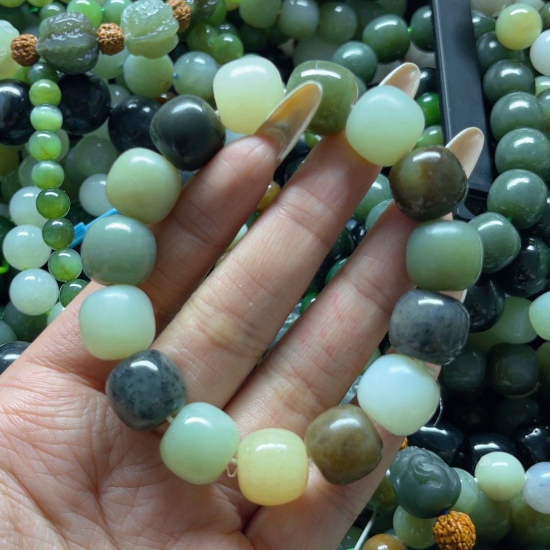 和田玉手链未镶嵌