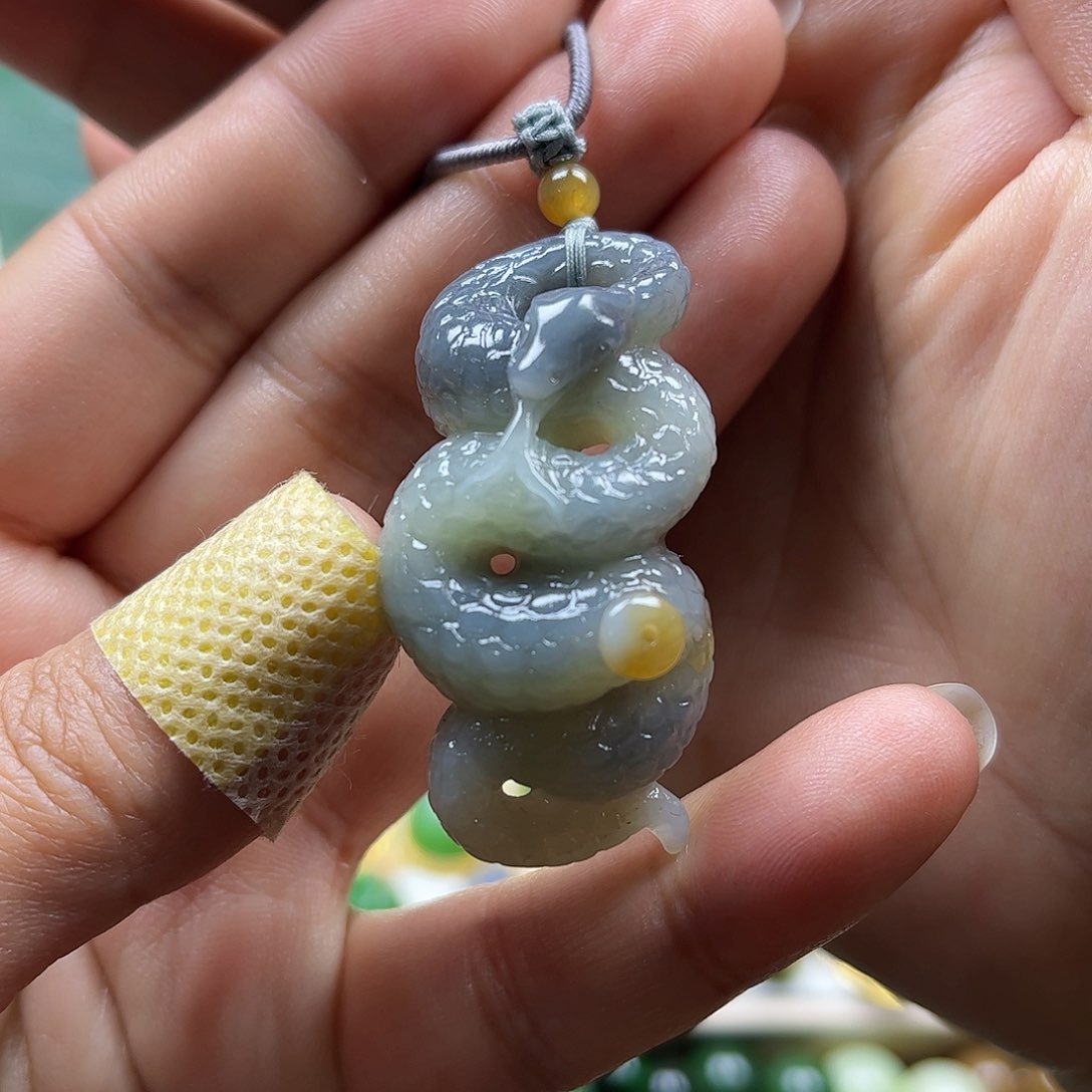 和田玉吊坠未镶嵌