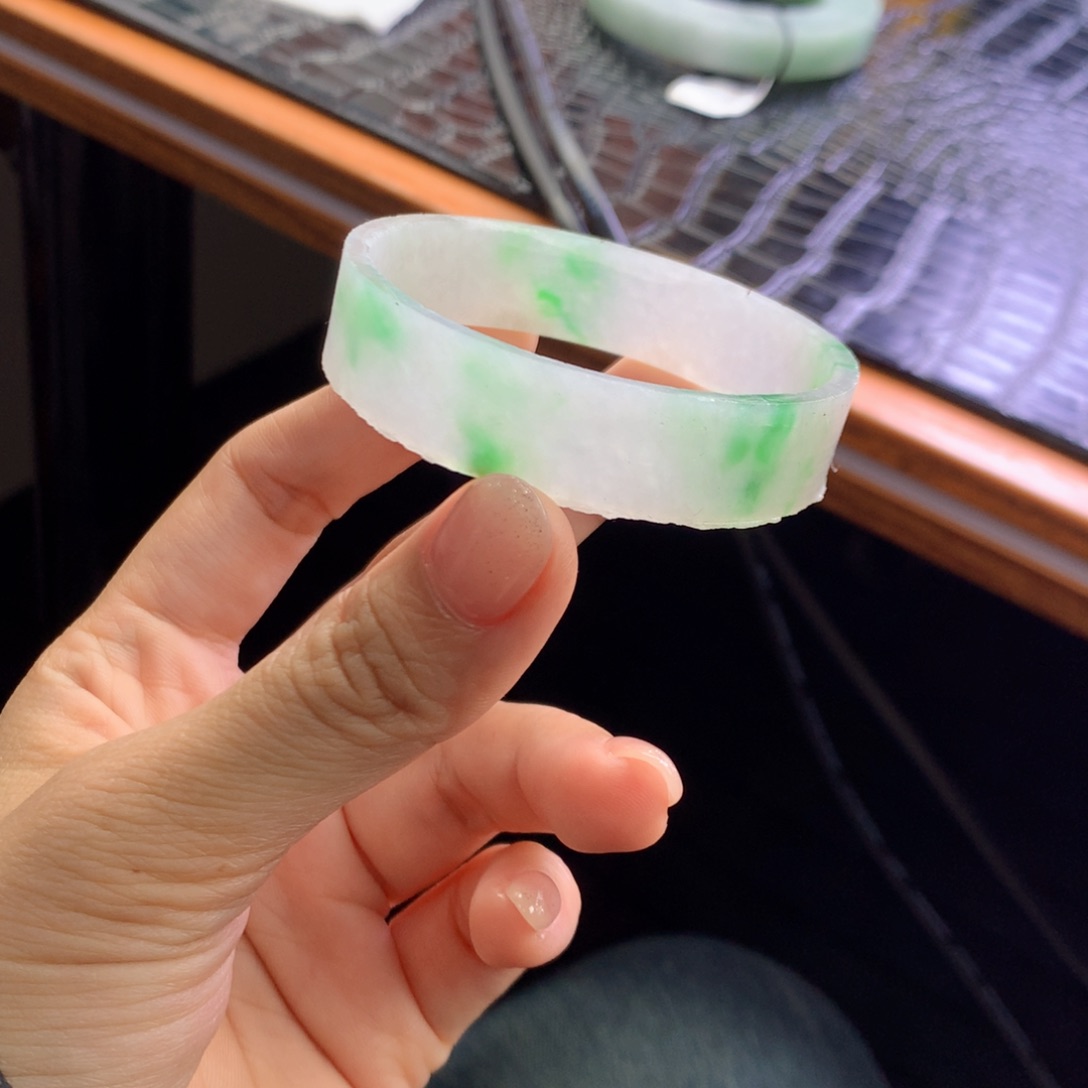 未镶嵌纯天然A货翡翠定制翡翠