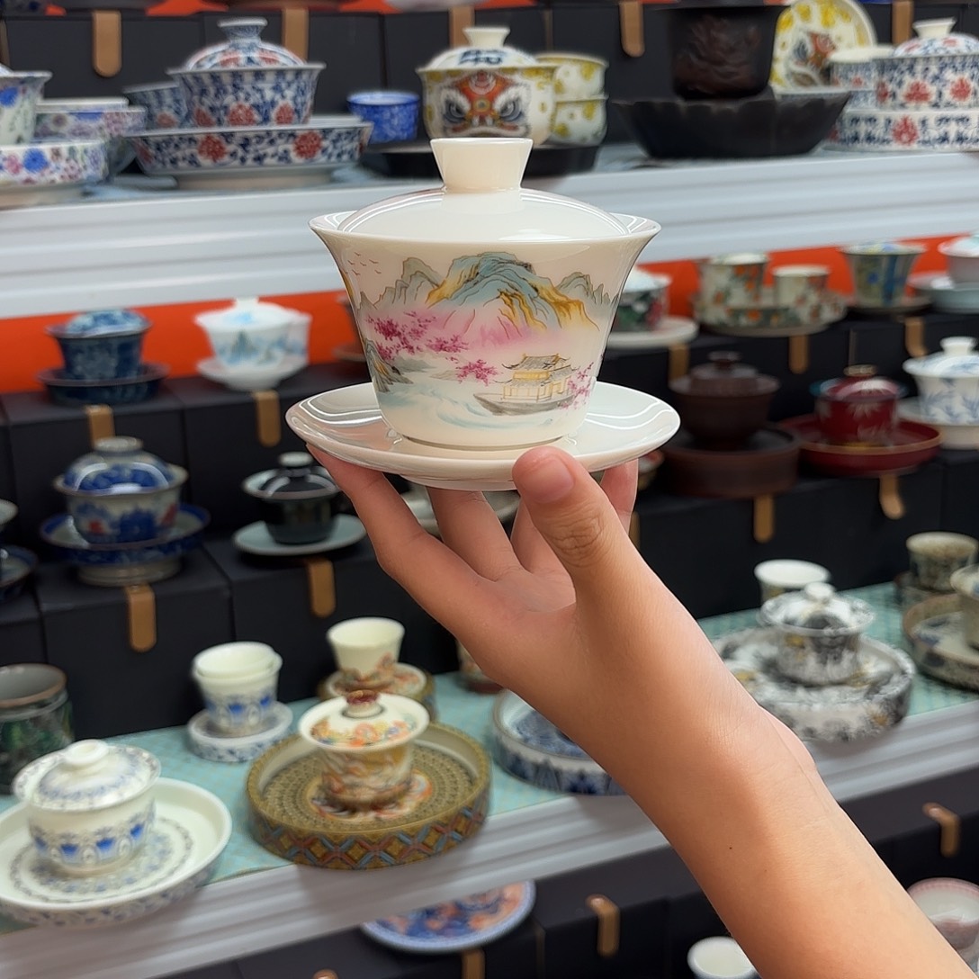 茶具是指由两块金属