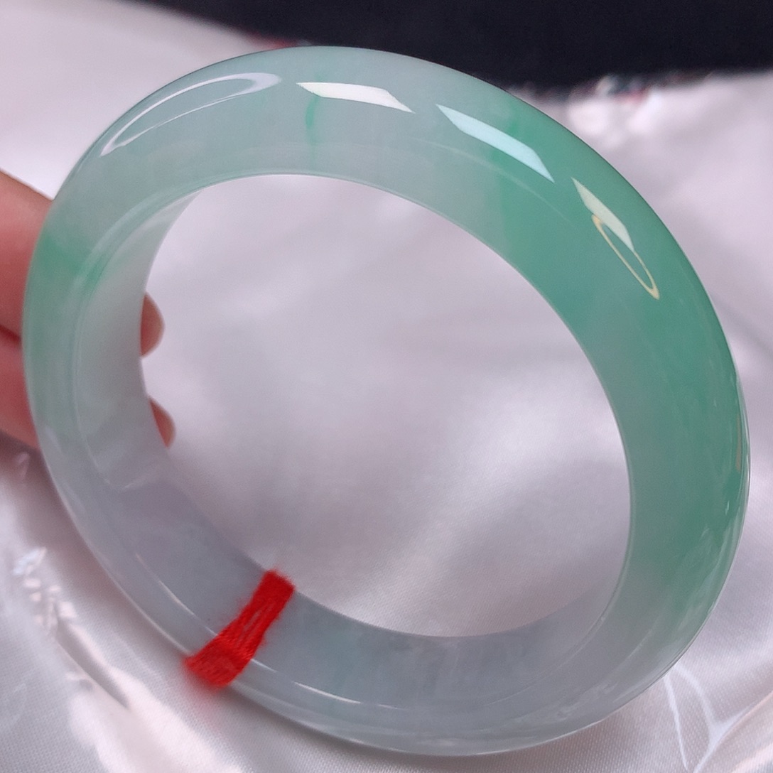 翡翠手镯未镶嵌56 翡翠手镯