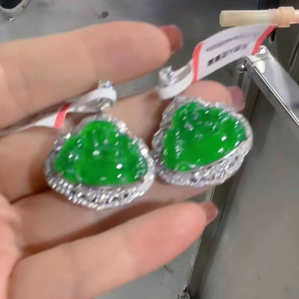 天然A货翡翠假一罚四（多样性发货拍一件发件）