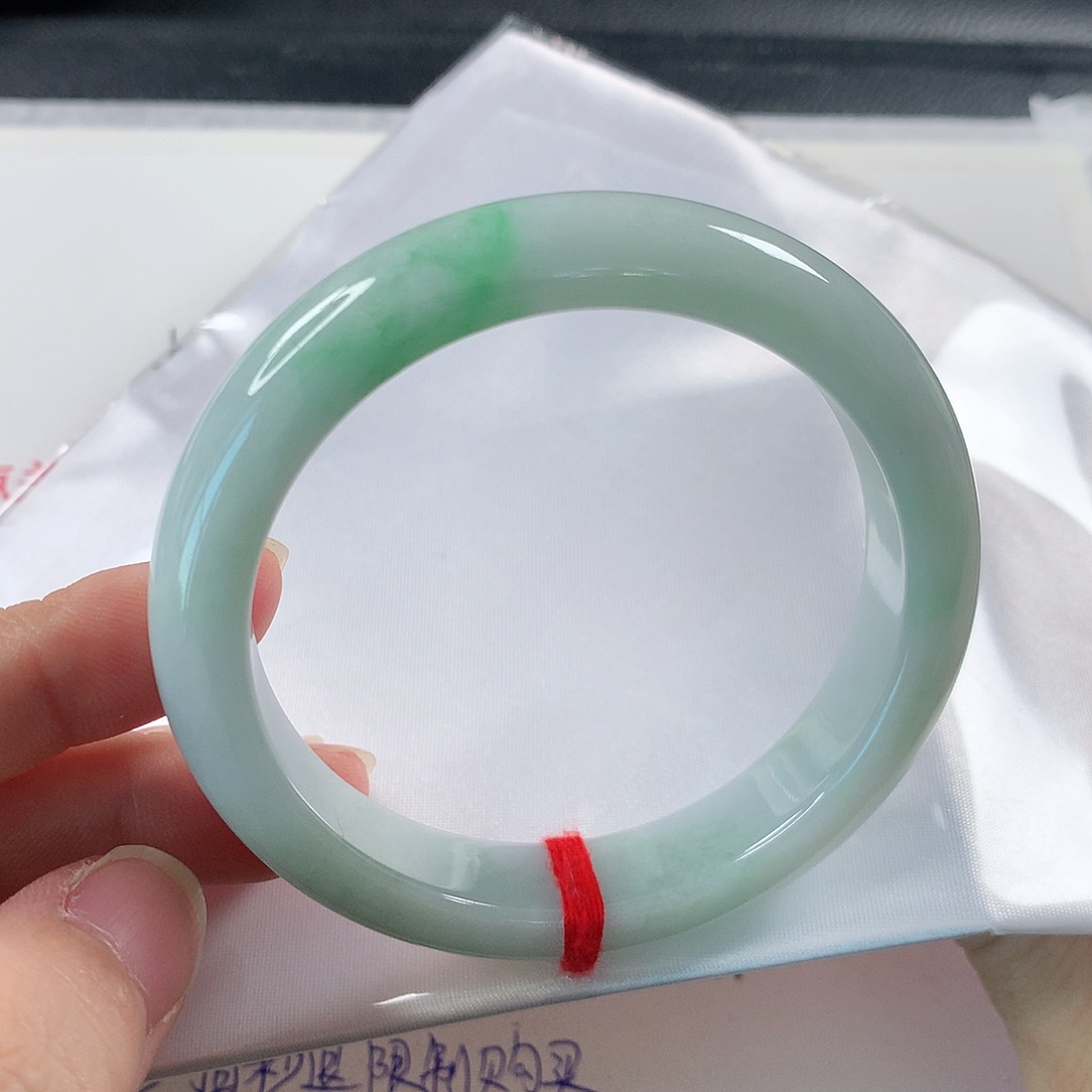 翡翠手镯未镶嵌⑨⑨