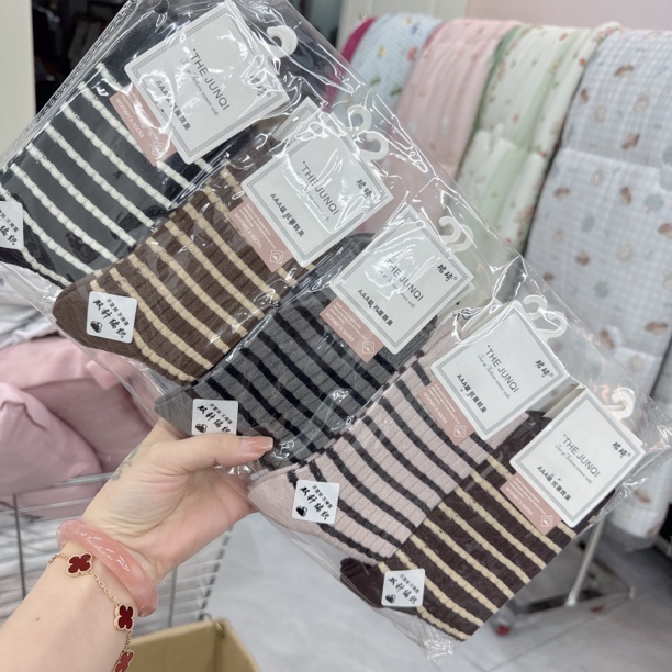 131珺琦抗菌双针女袜（双针条纹）