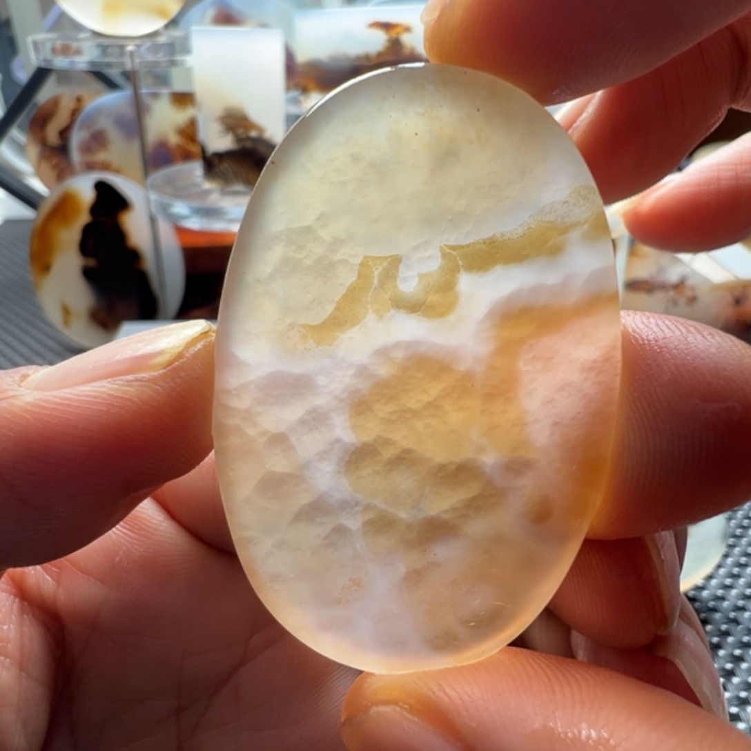 未镶嵌玛瑙/玉髓珠宝奇石