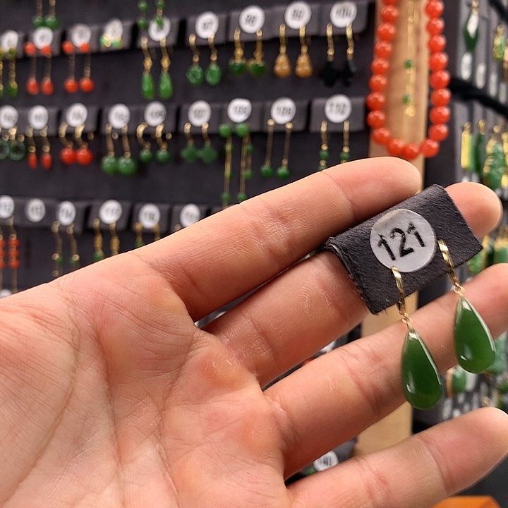 和田玉耳饰18K金镶嵌