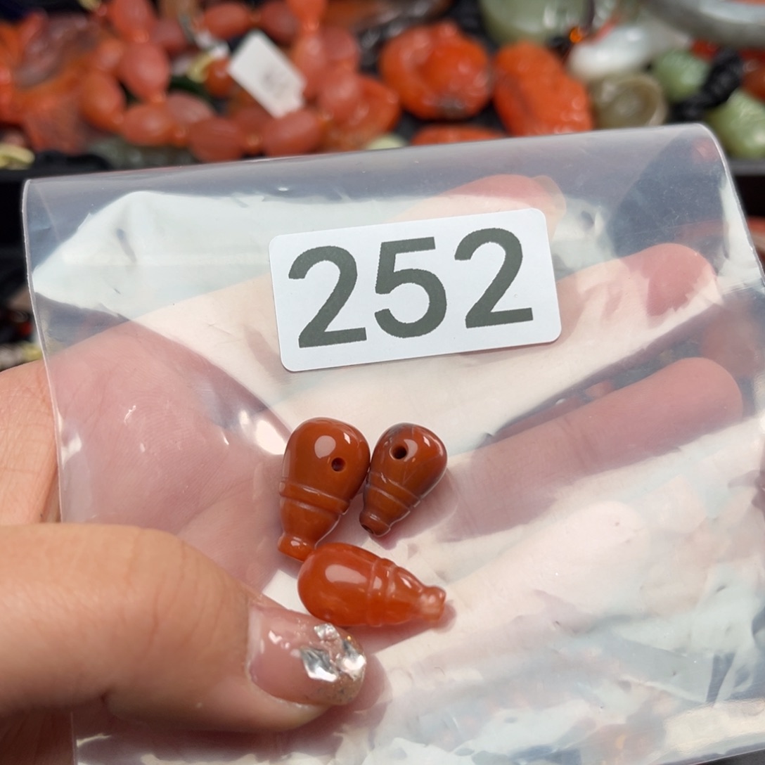 南红玛瑙珠宝奇石未镶嵌