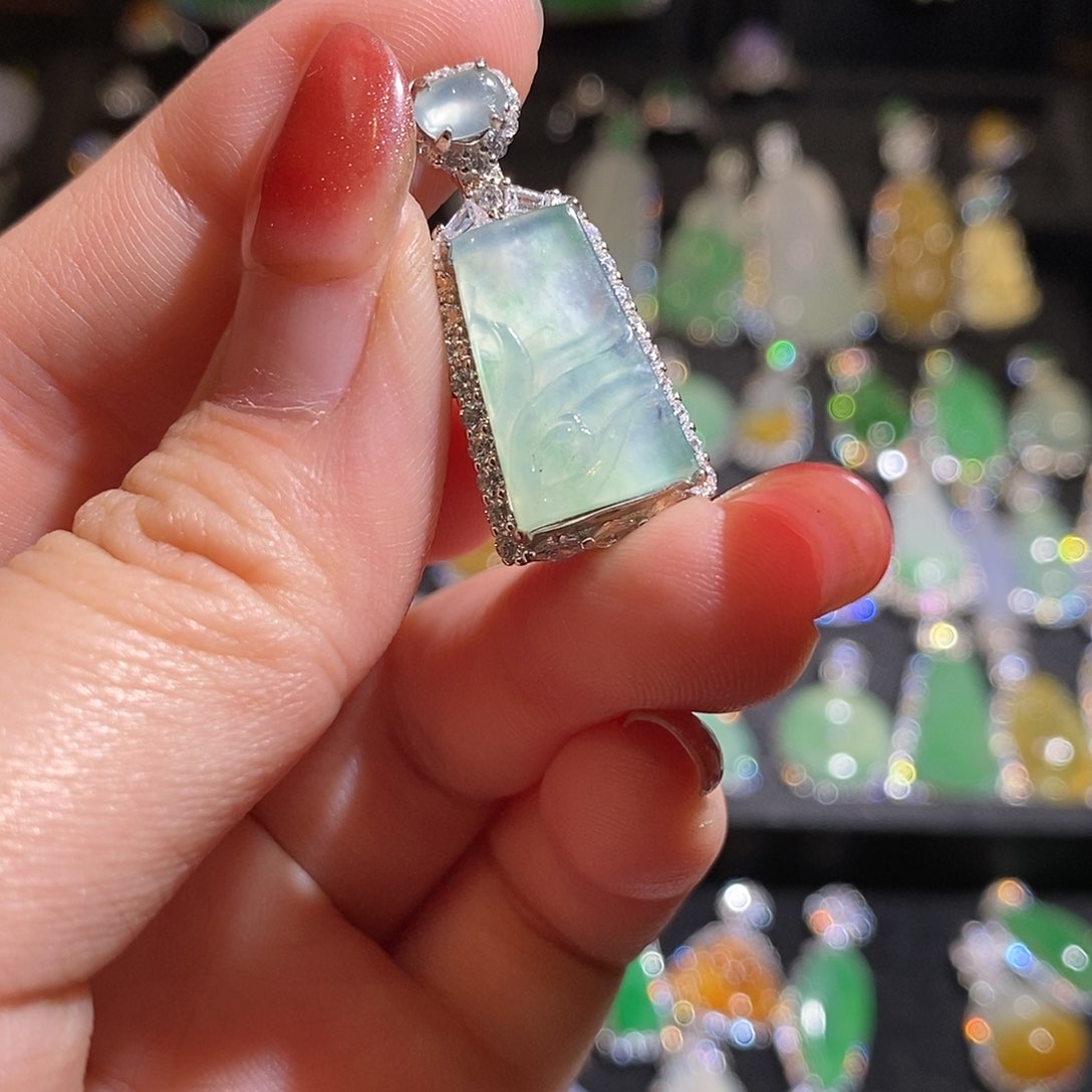 颈饰银S925镶嵌翡翠天然翡翠