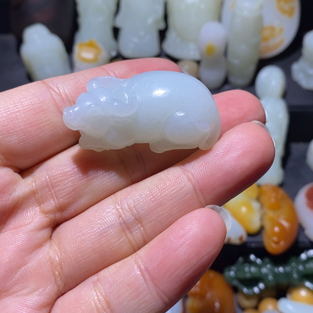 虢***和田玉未镶嵌颈饰