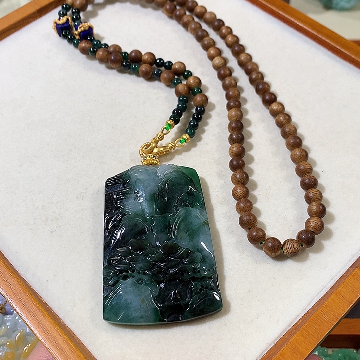 翡翠未镶嵌颈饰翡翠吊坠