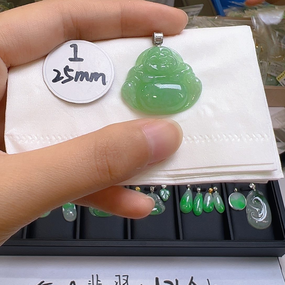 翡翠吊坠(不含链)18K金镶嵌翡翠