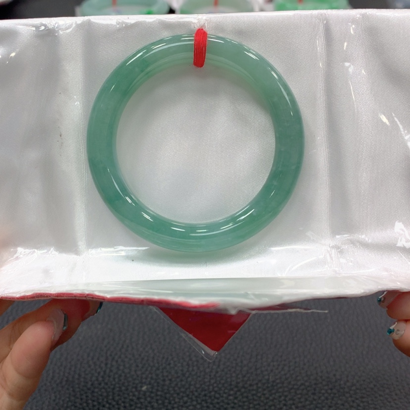 【闪购商品】翡翠手镯未镶嵌翡翠