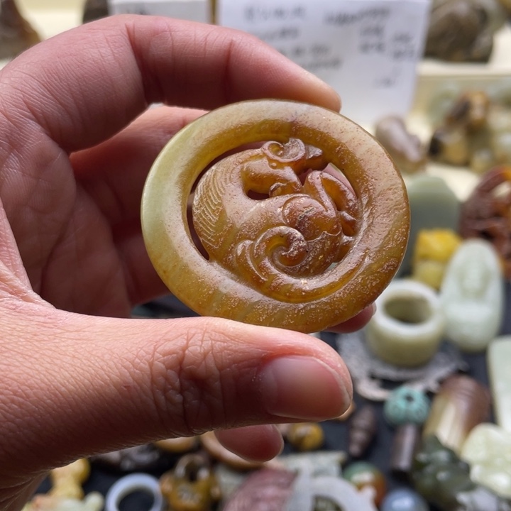 蛇纹石玉颈饰合金539