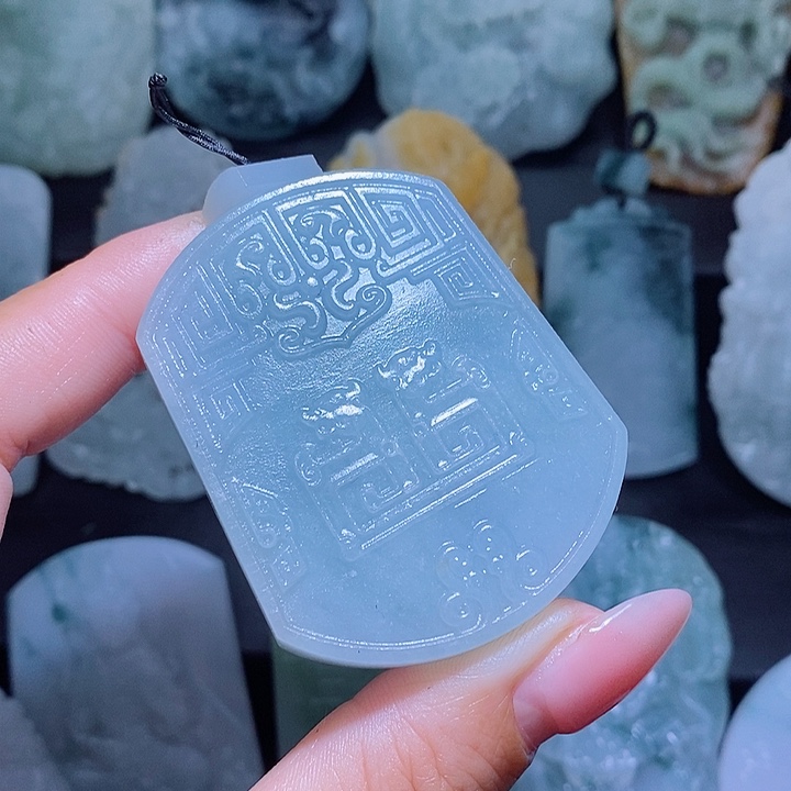 定制翡翠未镶嵌翡翠