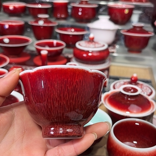 景德镇陶瓷红马坊花口杯