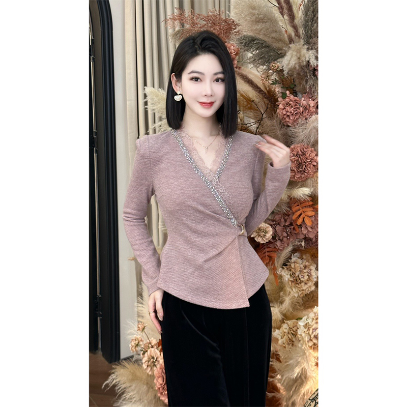 格娜新款秋冬打底蕾丝边v领长袖女秋季新款修身温柔风打底两件套