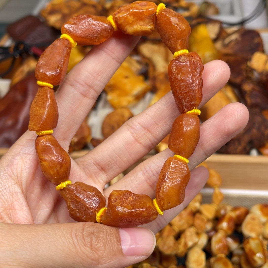 琥珀珠宝奇石未镶嵌