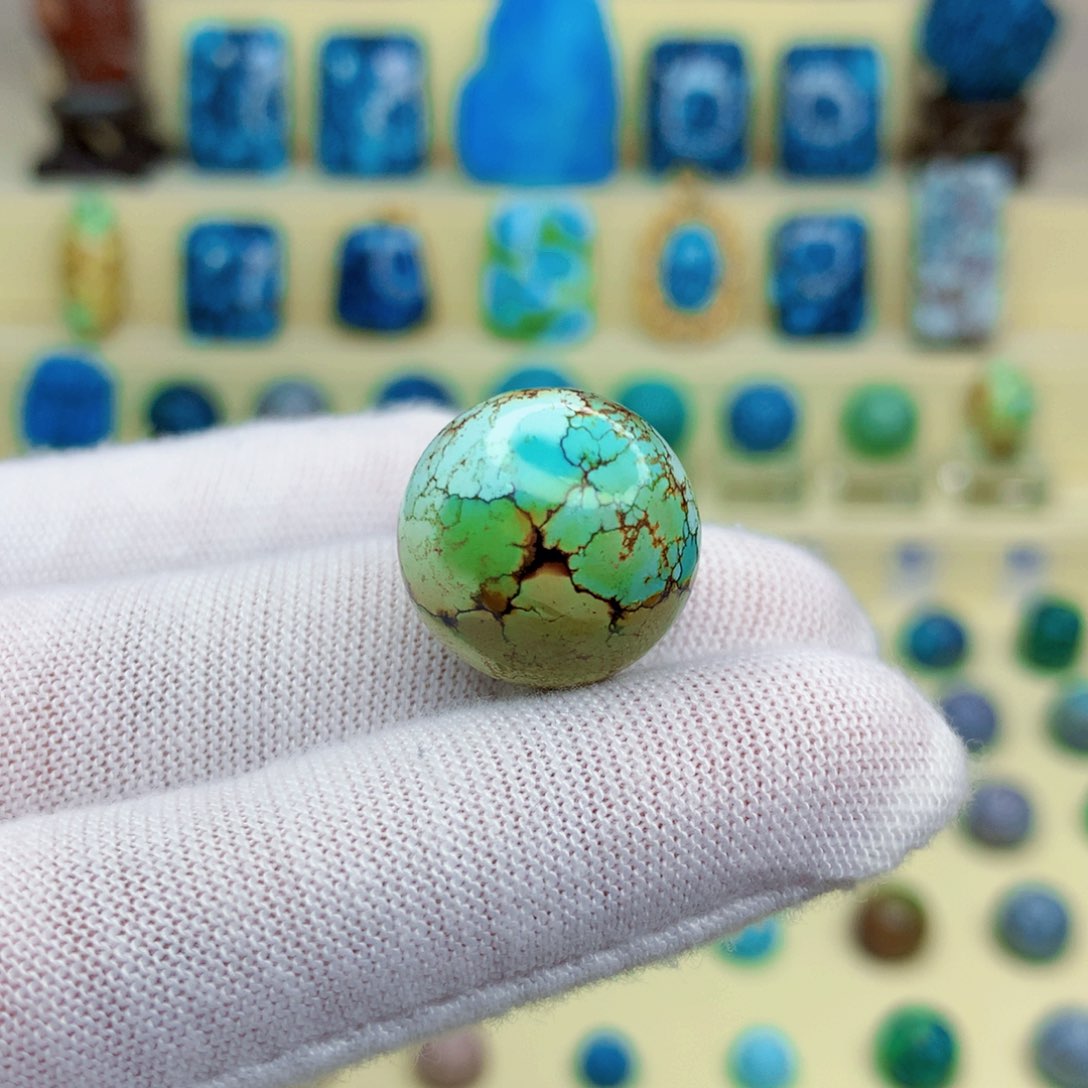 绿松石绿松石未镶嵌