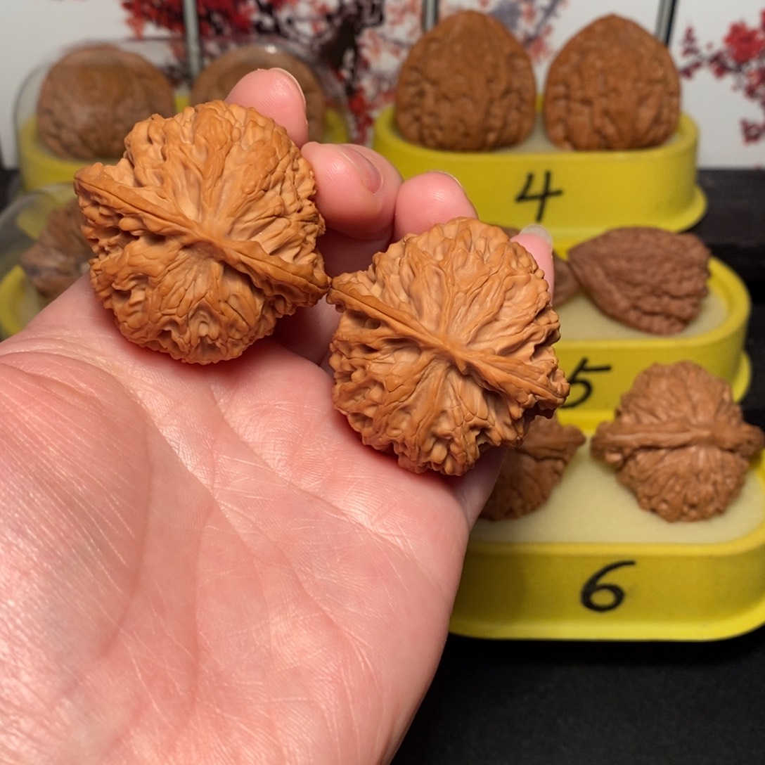 文玩核桃把件42尺苹果园核桃