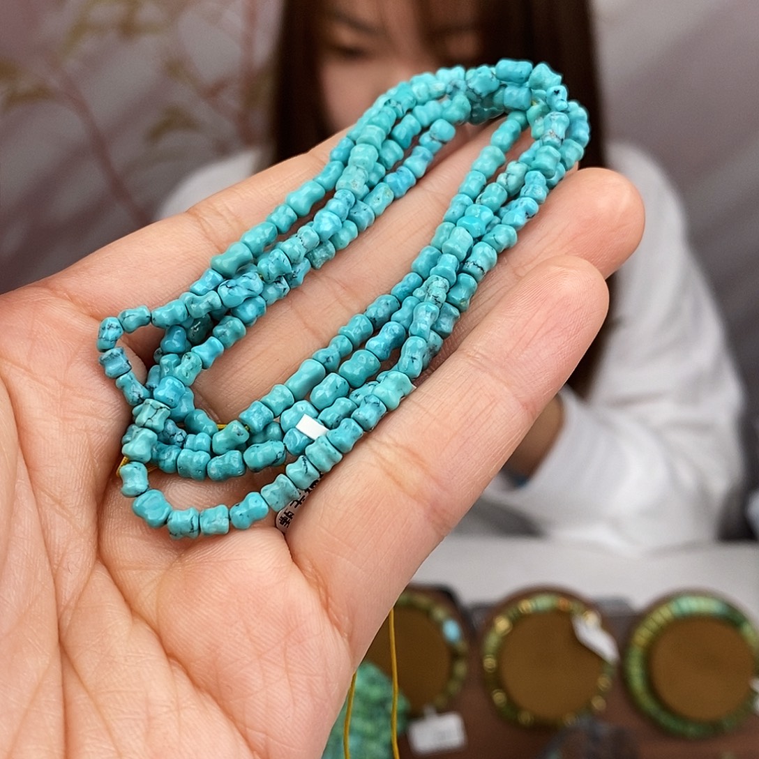 绿松石未镶嵌原矿