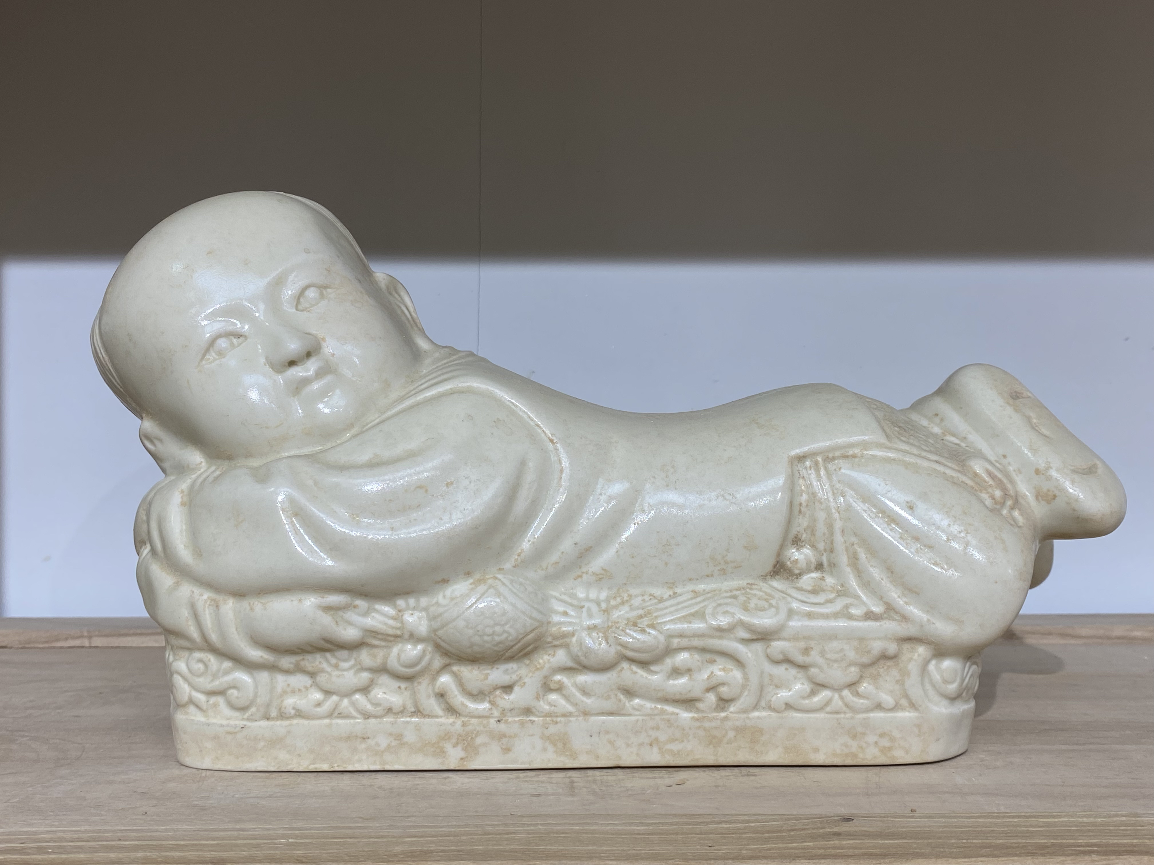 定窑，定窑手工陶瓷白瓷娃娃枕！创意工艺品雕刻雕塑白釉