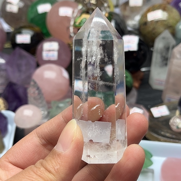 水晶珠宝半成品未镶嵌99克白水晶柱