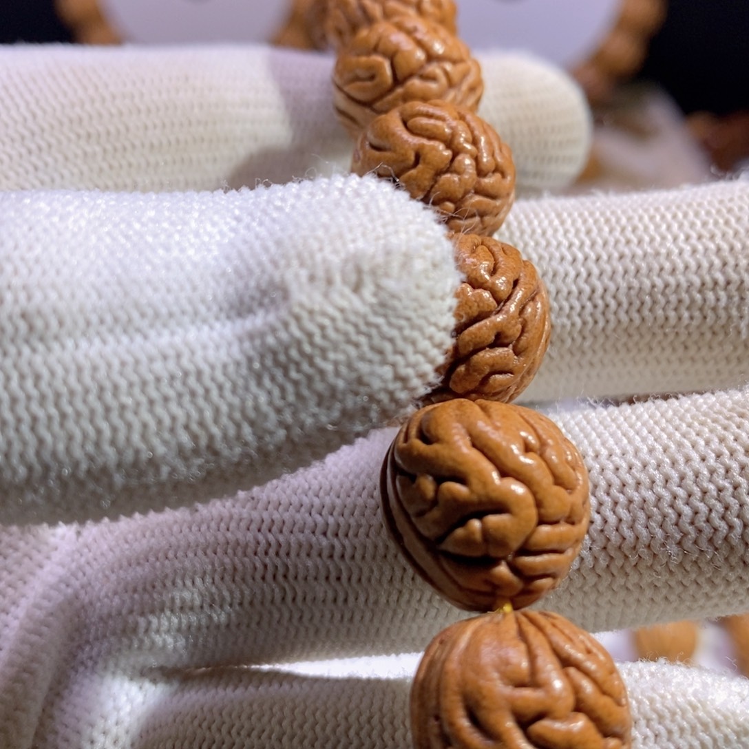 手串桃核大肠钱袋子