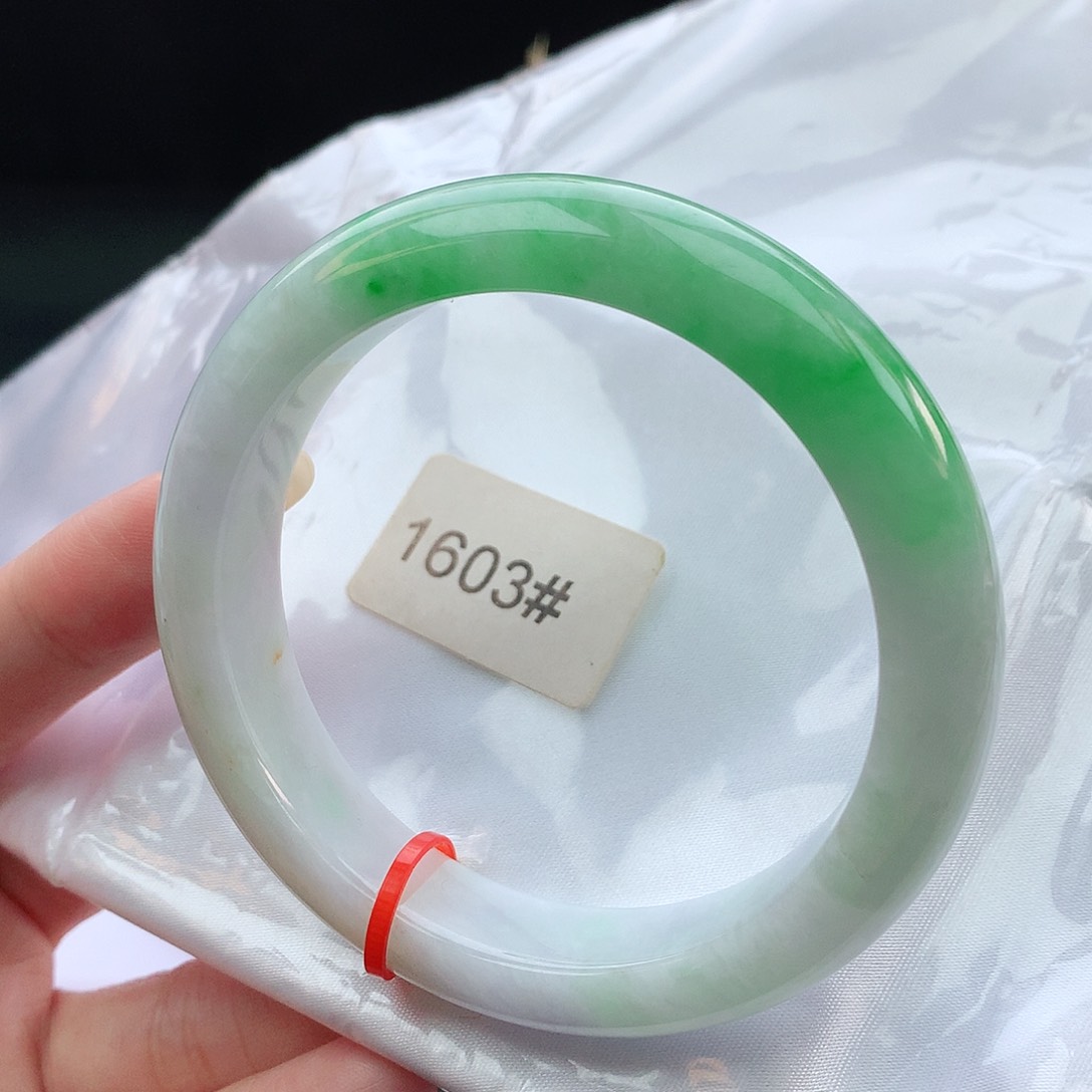 翡翠手镯未镶嵌58圈口881603