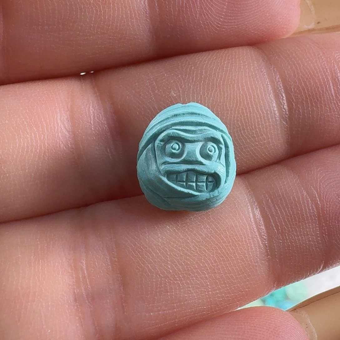 绿松石未镶嵌颈饰