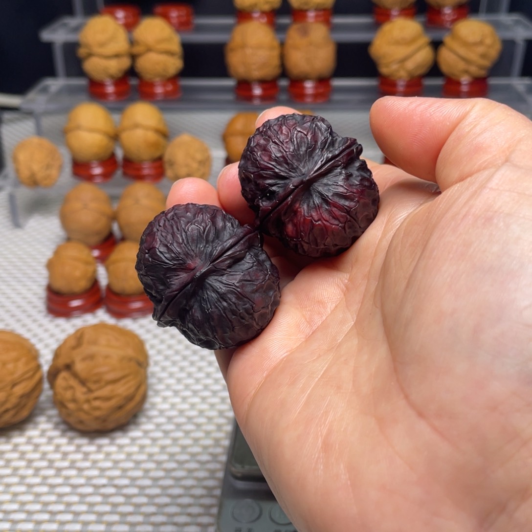 文玩核桃把件10牡丹绣球