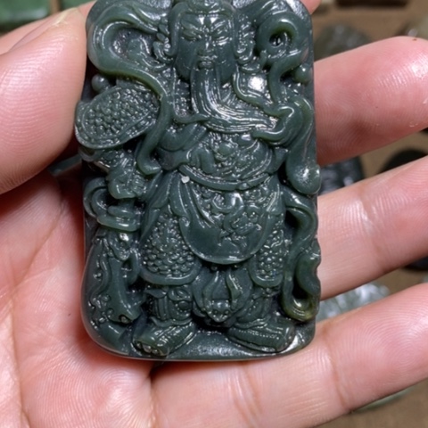 和田玉未镶嵌挂件