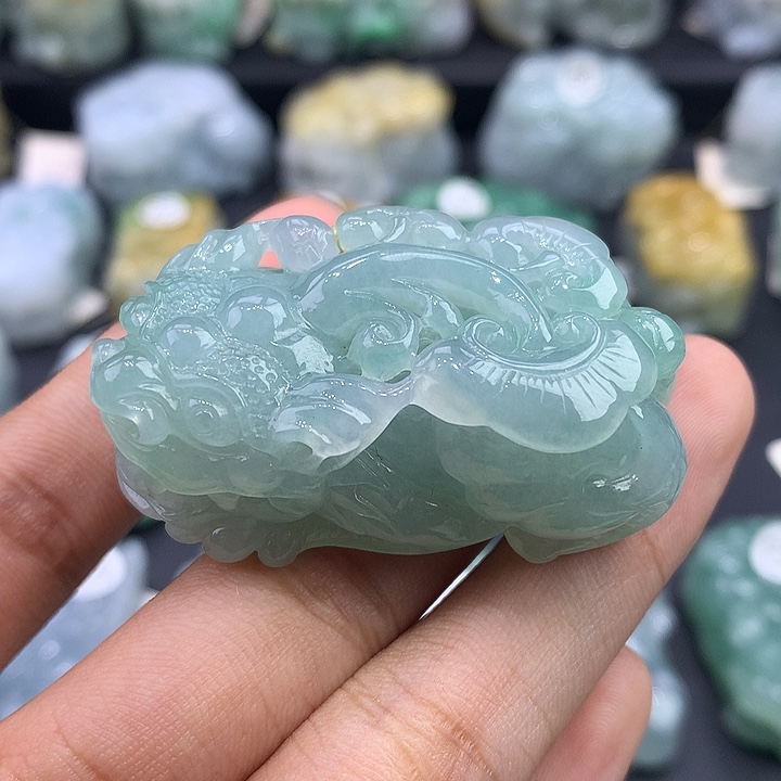 翡翠未镶嵌颈饰天然缅甸翡翠