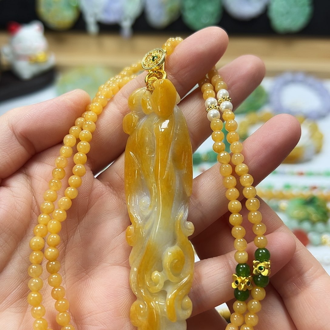 翡翠未镶嵌颈饰吊坠