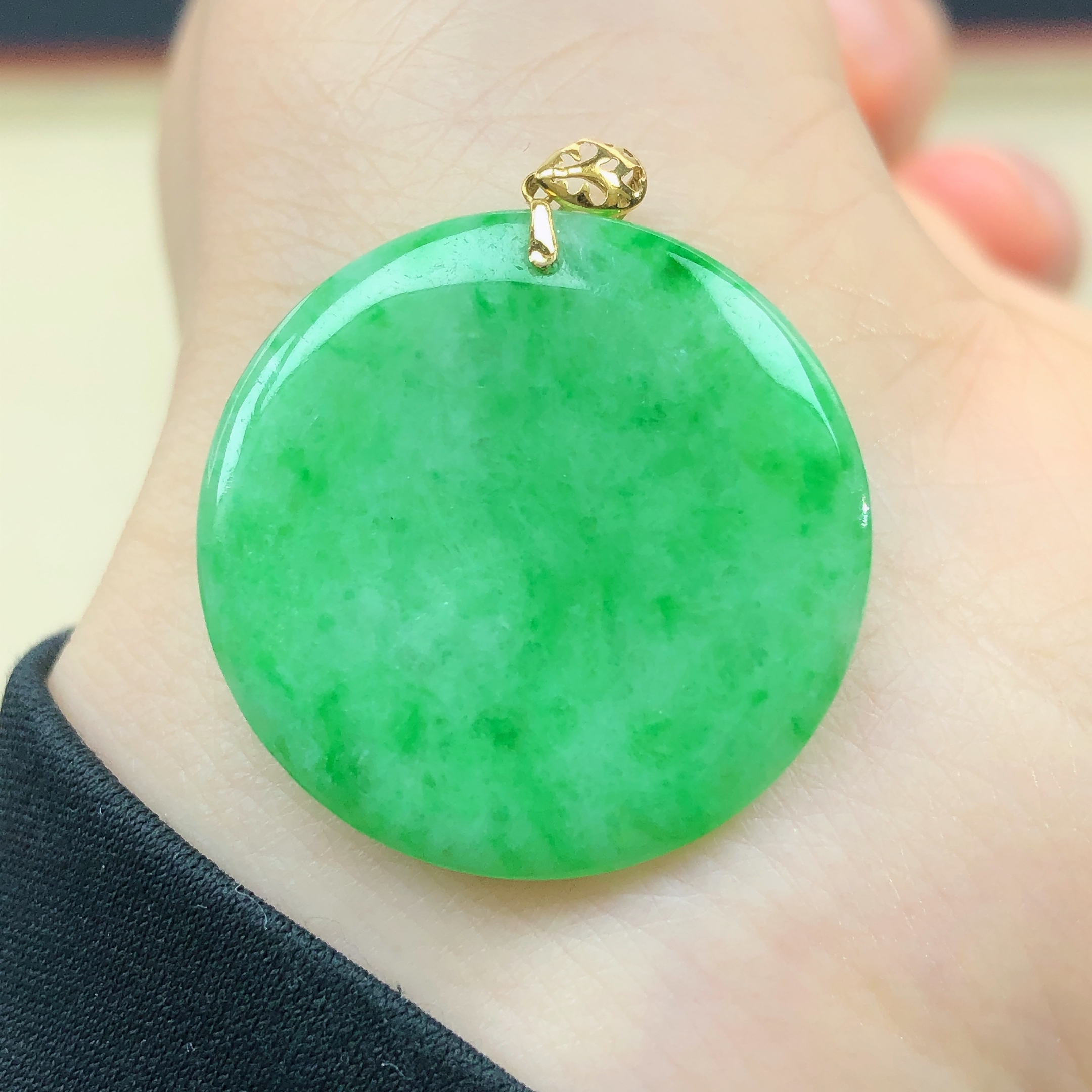 18k金镶嵌缅甸天然a货翡翠珠宝玉石阳绿平安无事牌小圆牌子吊坠11