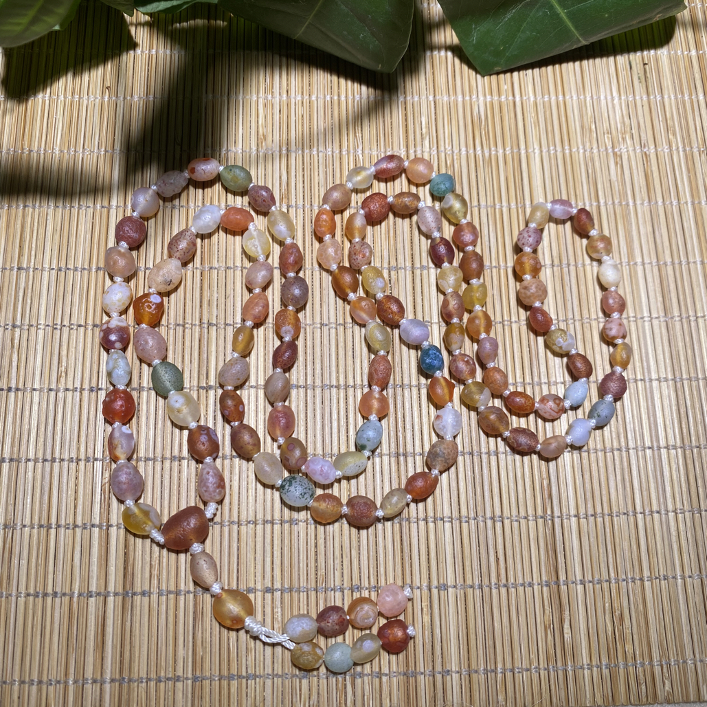 天然阿拉善戈壁石  花眼 草莓点点