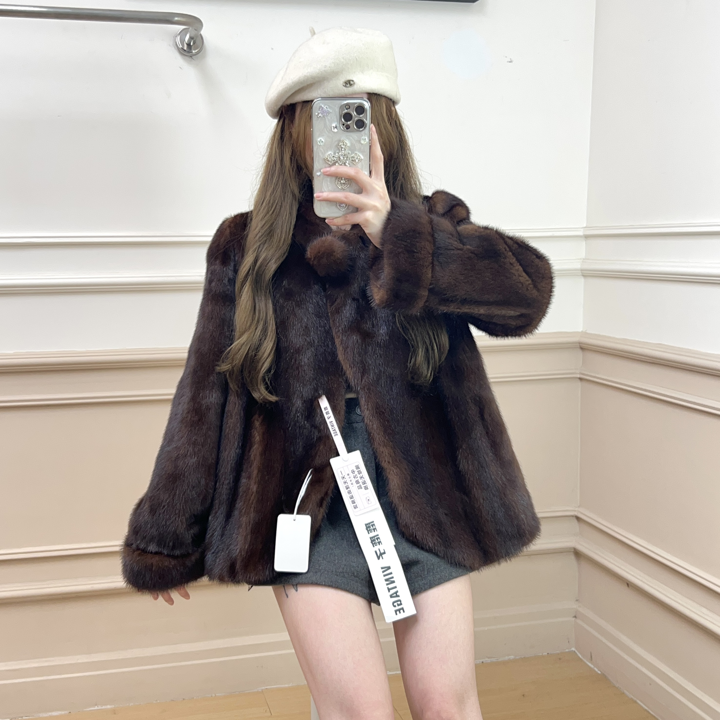 Z181毛球挽袖短款深棕厚外套时尚洋气宽松