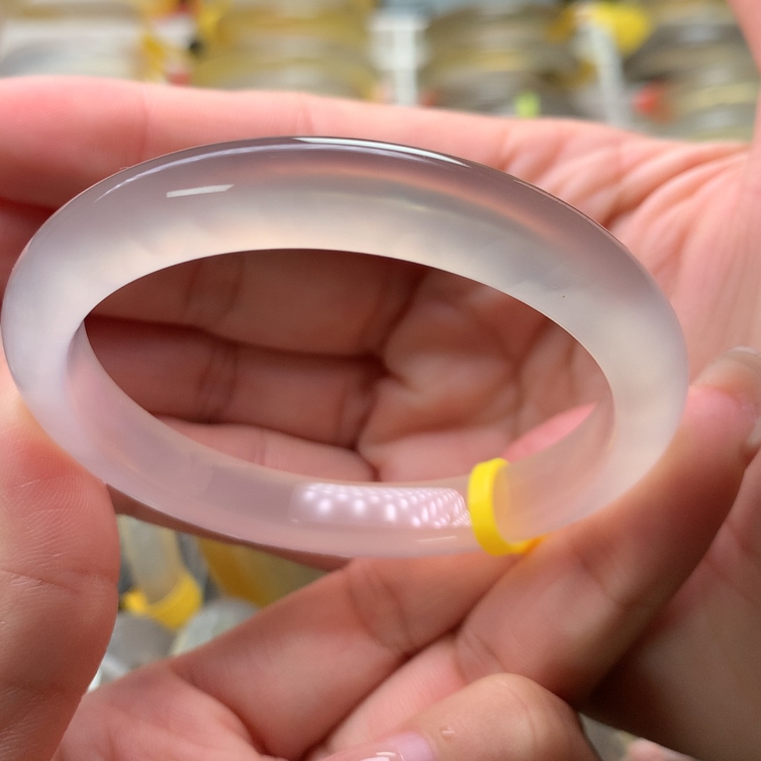 手镯玛瑙/玉髓未镶嵌x****l