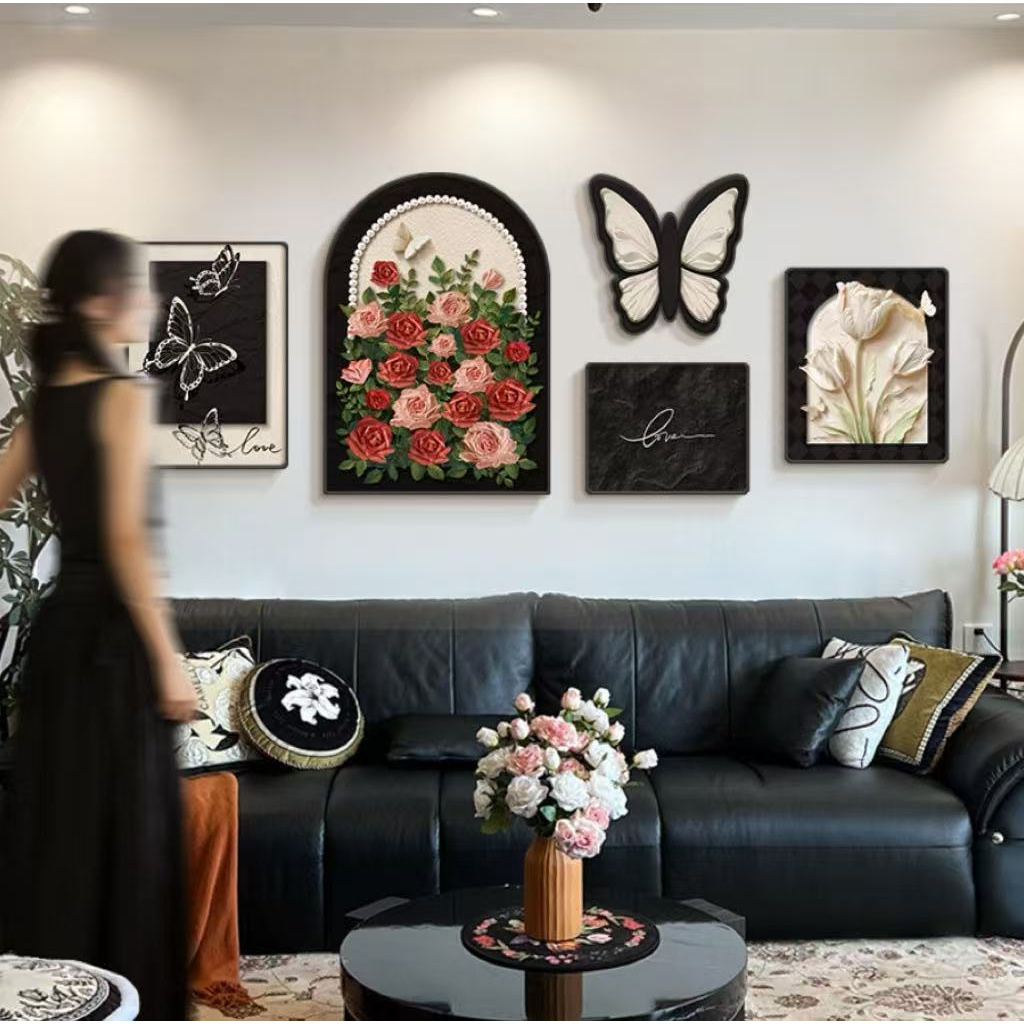 法式复古风客厅装饰画奶油中古风沙发背景墙挂画蝴蝶玫瑰组合壁画