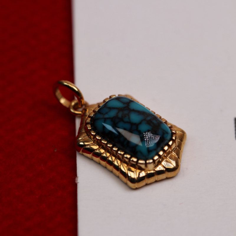 原矿绿松石乌兰花吊坠（尺寸16.6×10.3重2.2克）