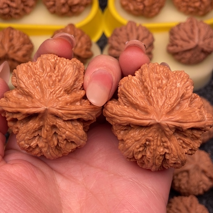 文玩核桃把件46精品毕业粗筋