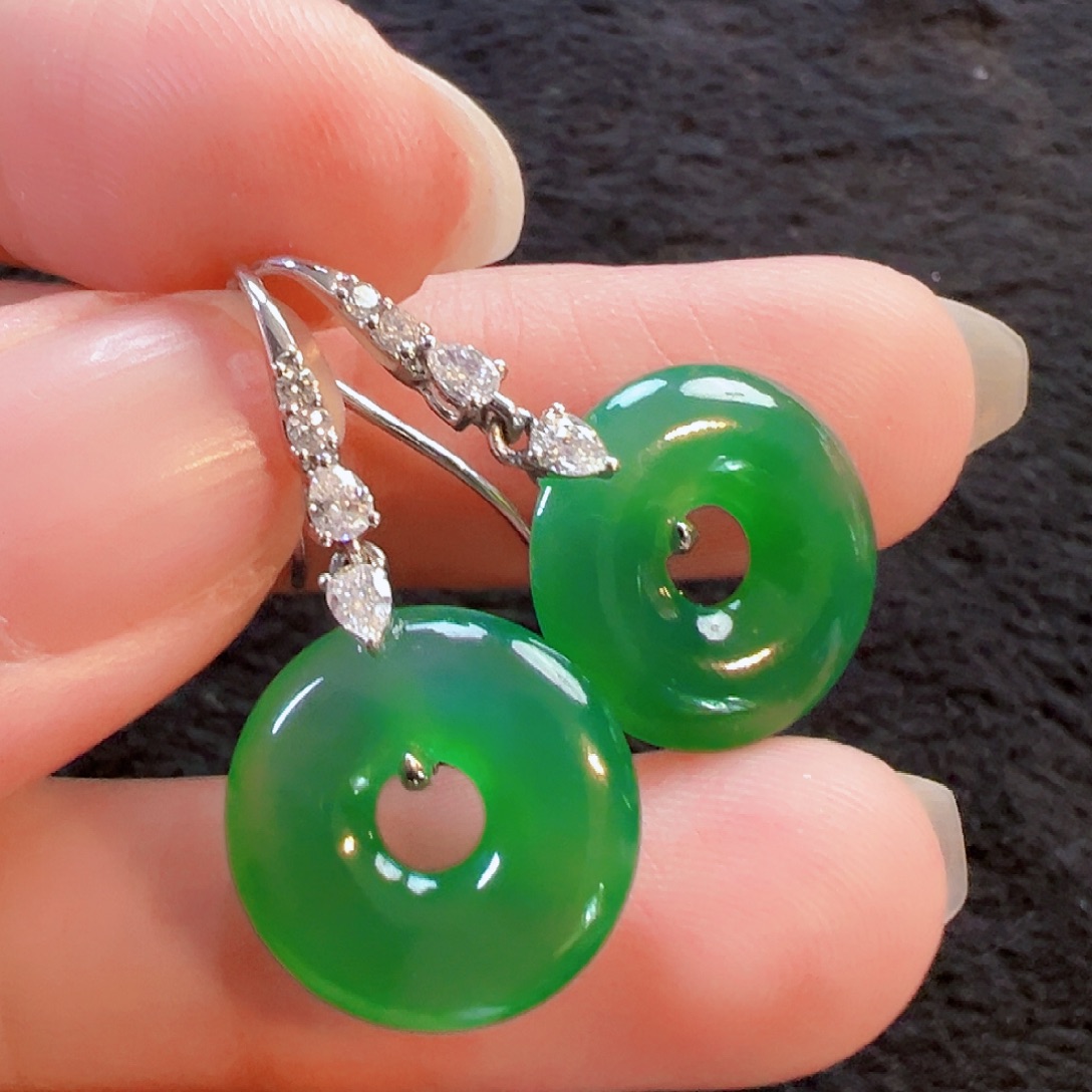 翡翠18K金镶嵌耳饰签收后24小时鉴赏期