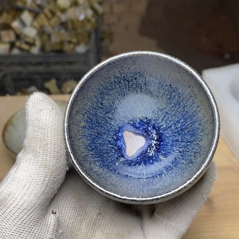 茶盏松****en nv lai ju w y