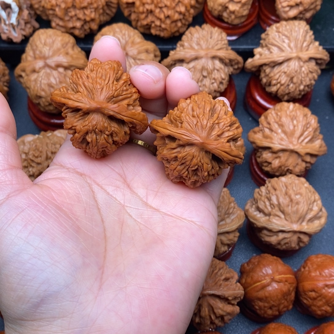 自***由文玩核桃把件虎头