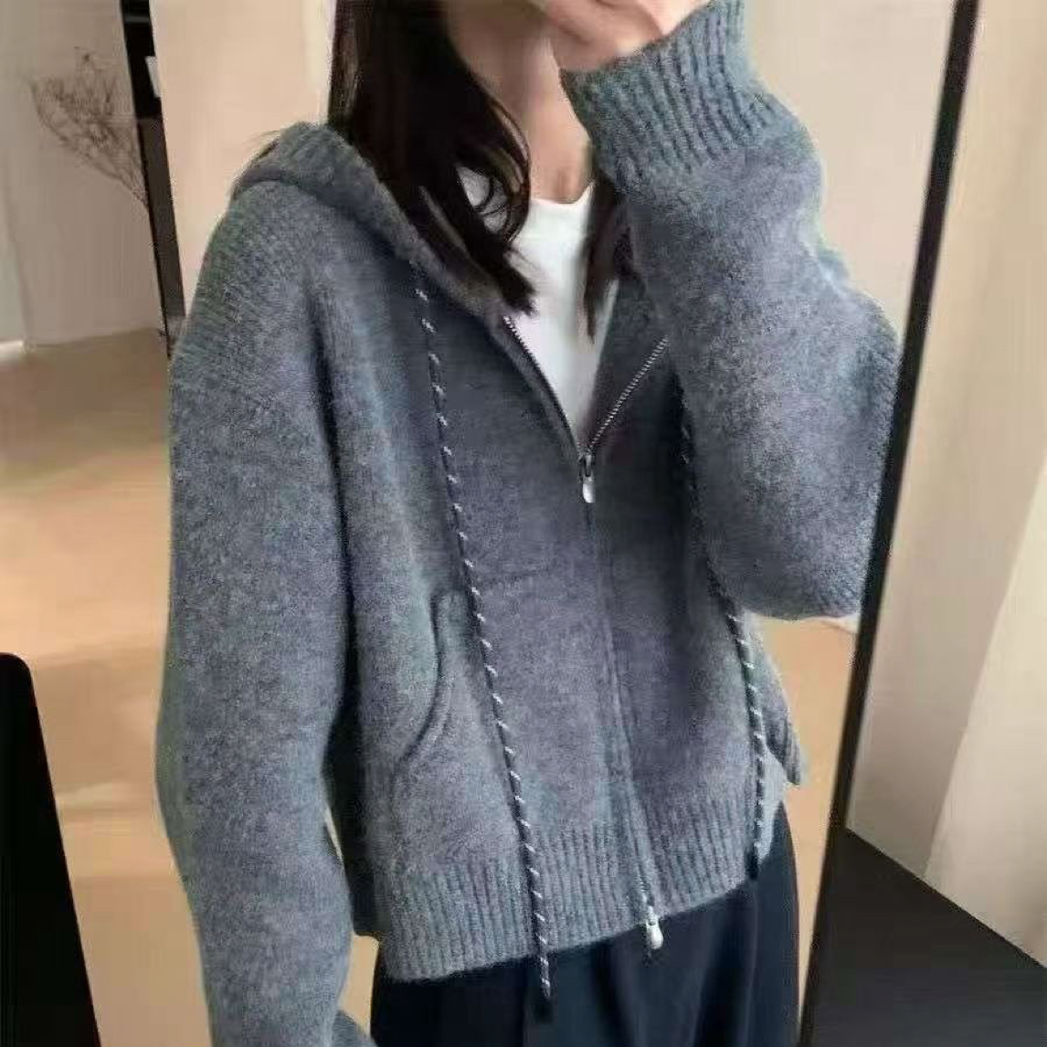 抽绳miu系毛衣开衫女短款2025秋冬新款连帽针织外套宽松慵懒